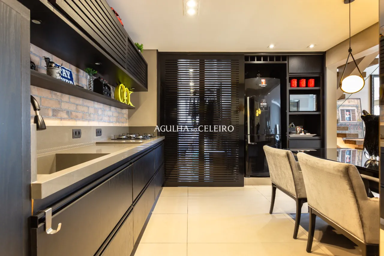 Apartamento duplex impecável pronto para morar em excelente localização. – AP7425