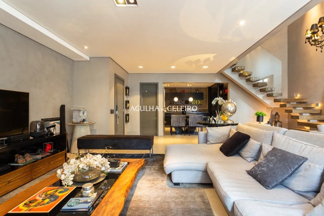 Apartamento duplex impecável pronto para morar em excelente localização. – AP7425