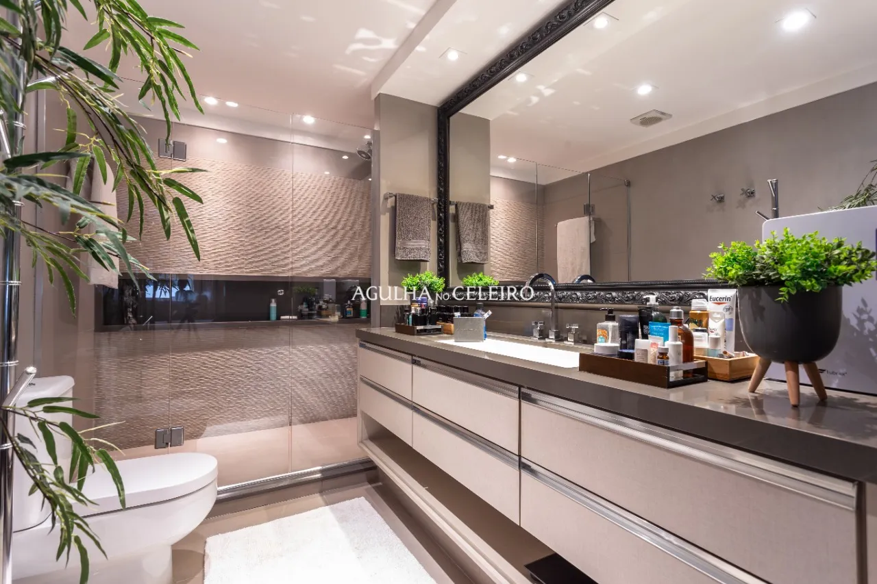 Apartamento duplex impecável pronto para morar em excelente localização. – AP7425