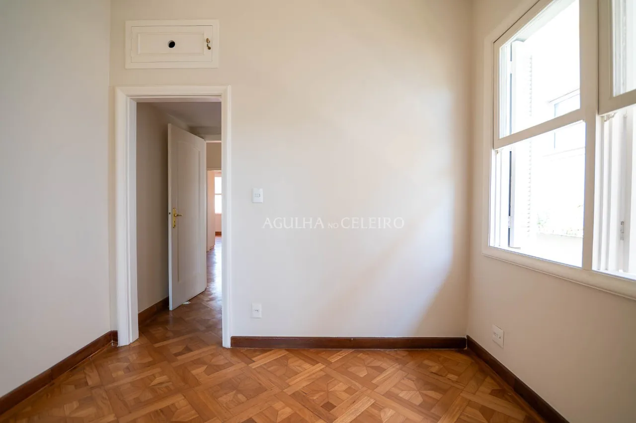 Casa ampla no Jardim Paulista. – CA0846