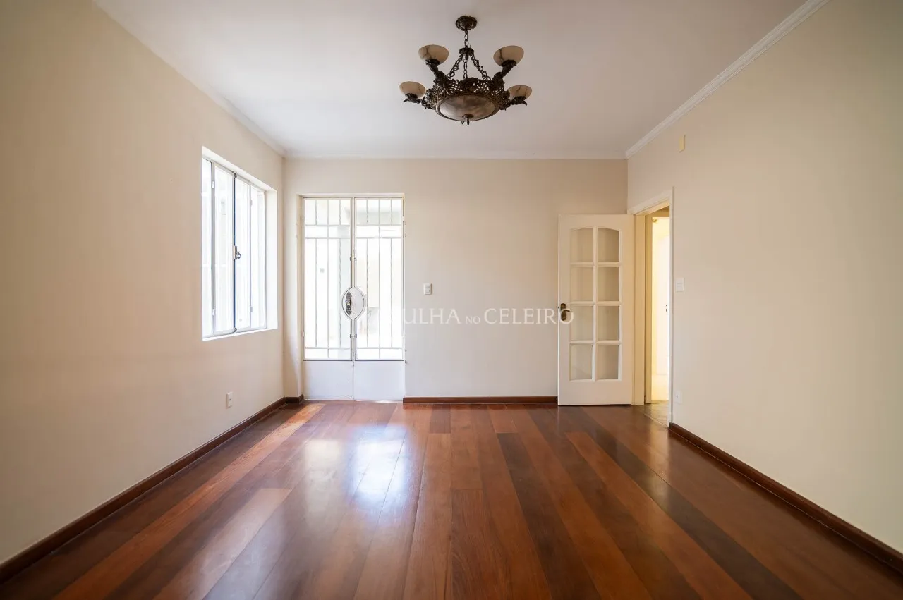 Casa ampla no Jardim Paulista. – CA0846