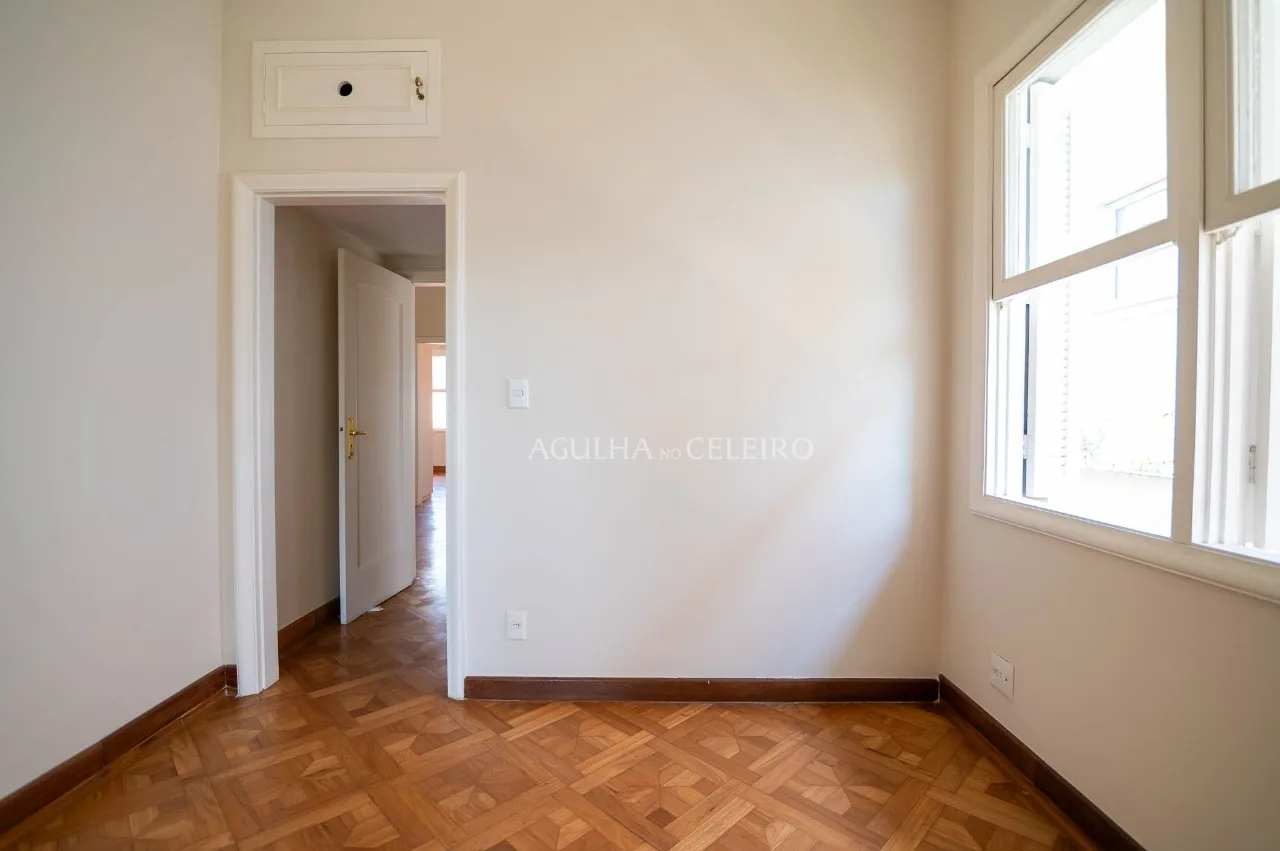 Casa ampla no Jardim Paulista. – CA0846