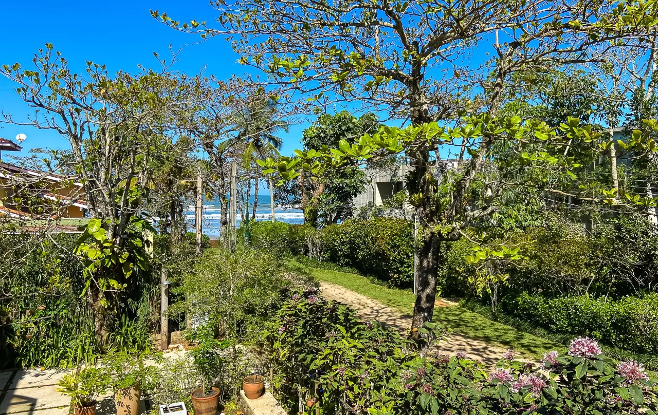 para-acordar-com-o-som-das-ondas-casa-super-charmosa-em-condominio-pe-na-areia-na-praia-da-baleia-18231-10