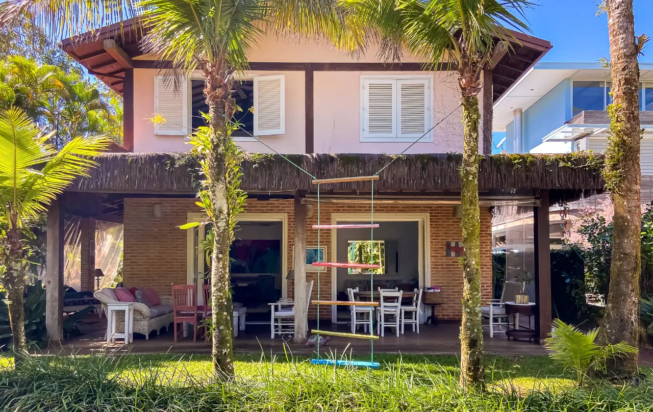 para-acordar-com-o-som-das-ondas-casa-super-charmosa-em-condominio-pe-na-areia-na-praia-da-baleia-18231-1