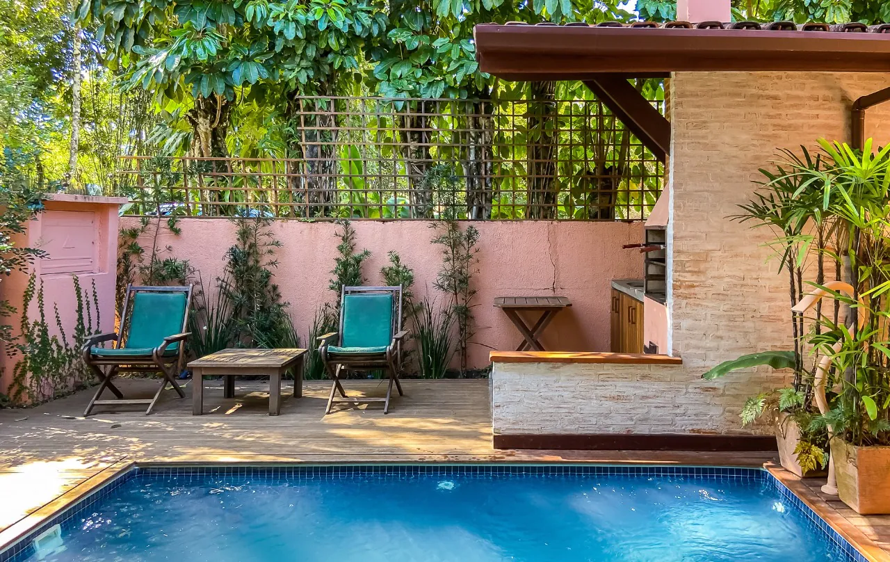 para-acordar-com-o-som-das-ondas-casa-super-charmosa-em-condominio-pe-na-areia-na-praia-da-baleia-18231-3