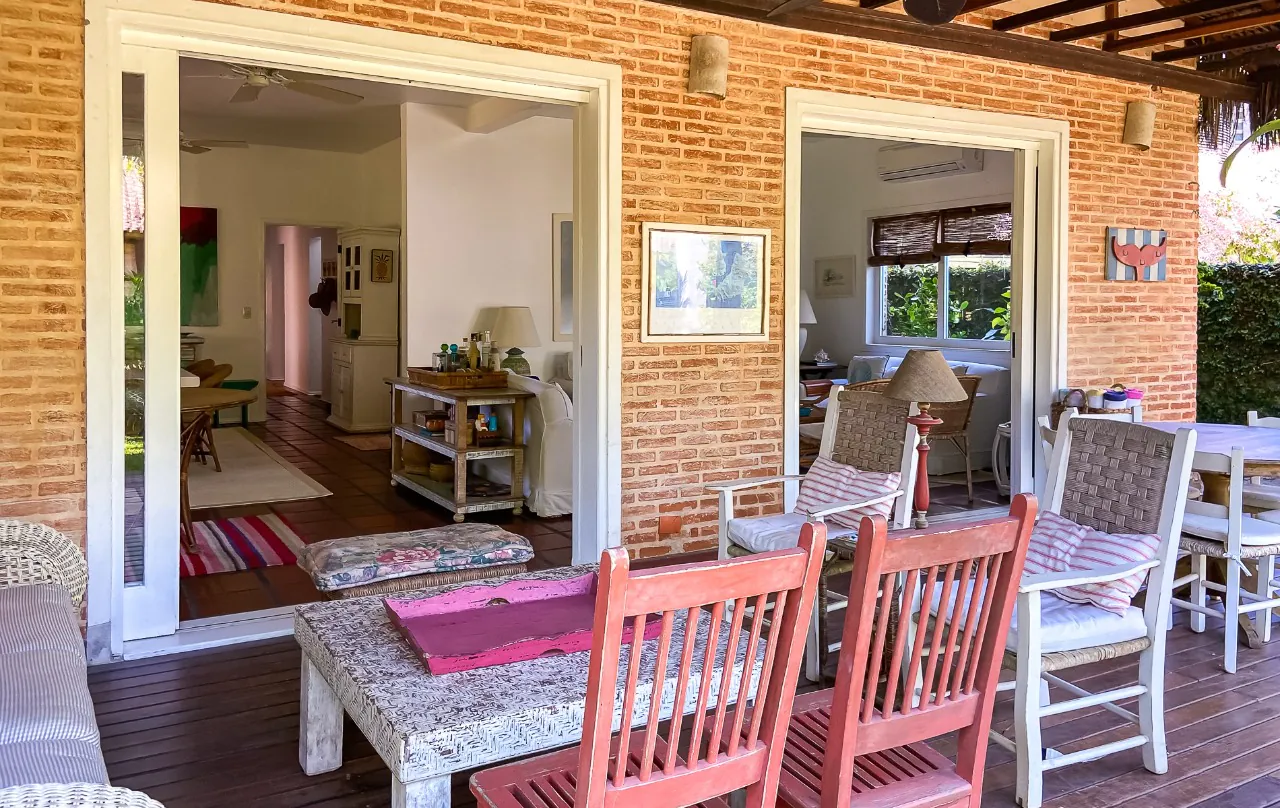 para-acordar-com-o-som-das-ondas-casa-super-charmosa-em-condominio-pe-na-areia-na-praia-da-baleia-18231-7