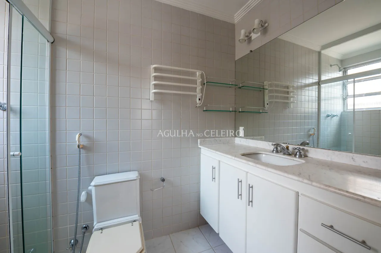 apartamento-amplo-no-coracao-do-itaim-bibi-18240-10