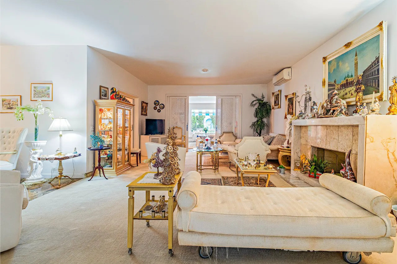 casa-terrea-com-amplo-jardim-e-espaco-gourmet-em-rua-tranquila-18420-5