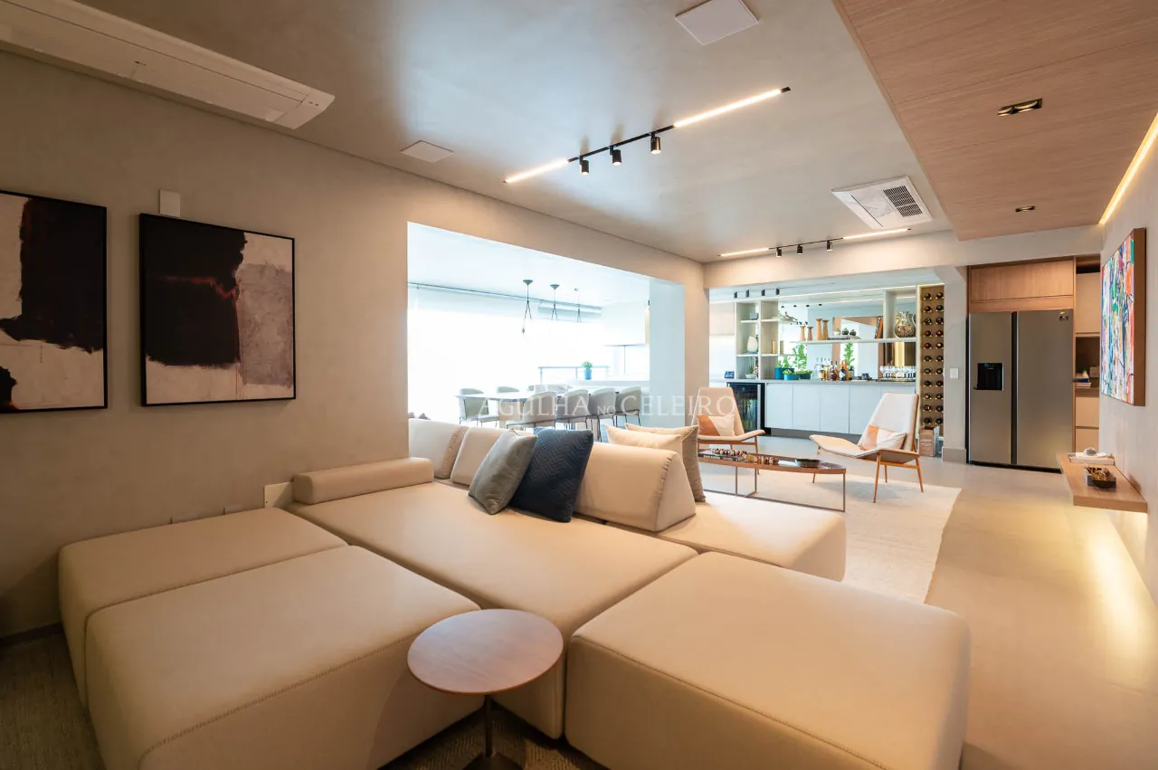 Apartamento maravilhoso com varanda gourmet à venda em Moema – 15575