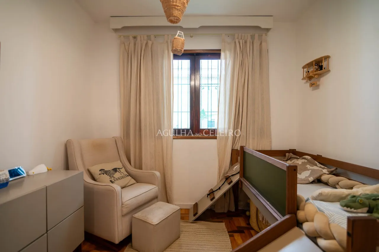 LInda casa estilo anos 70 – 18112