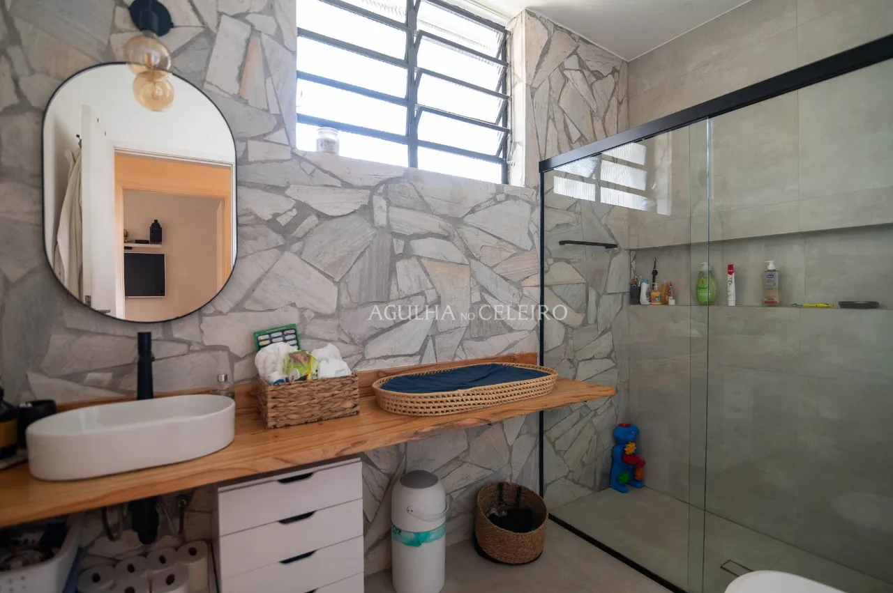 LInda casa estilo anos 70 – 18112