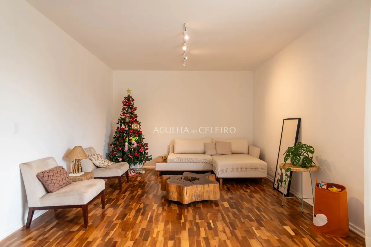 LInda casa estilo anos 70 – 18112