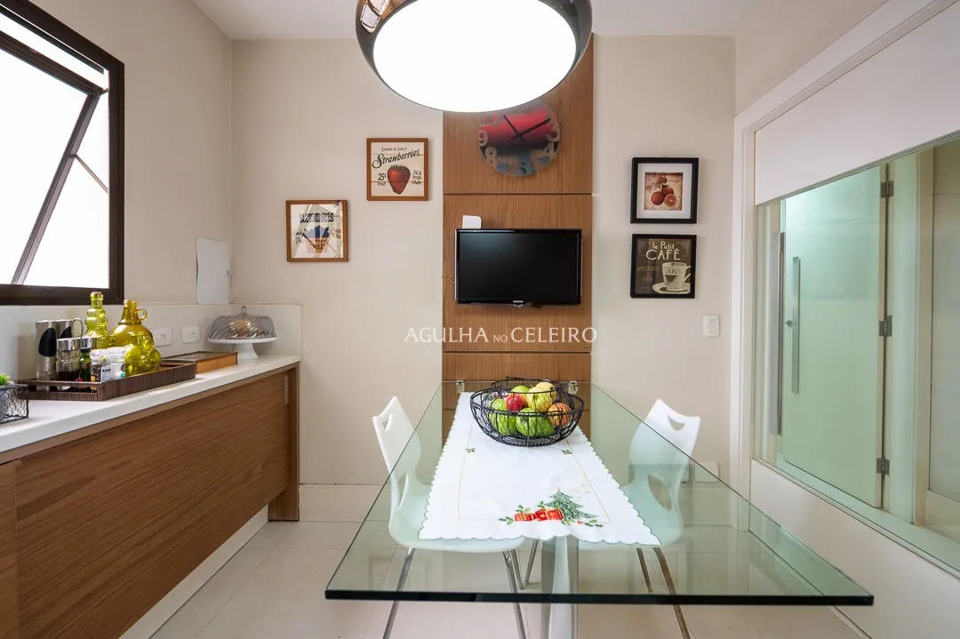 Apartamento reformado à venda no Itaim Bibi – 18277