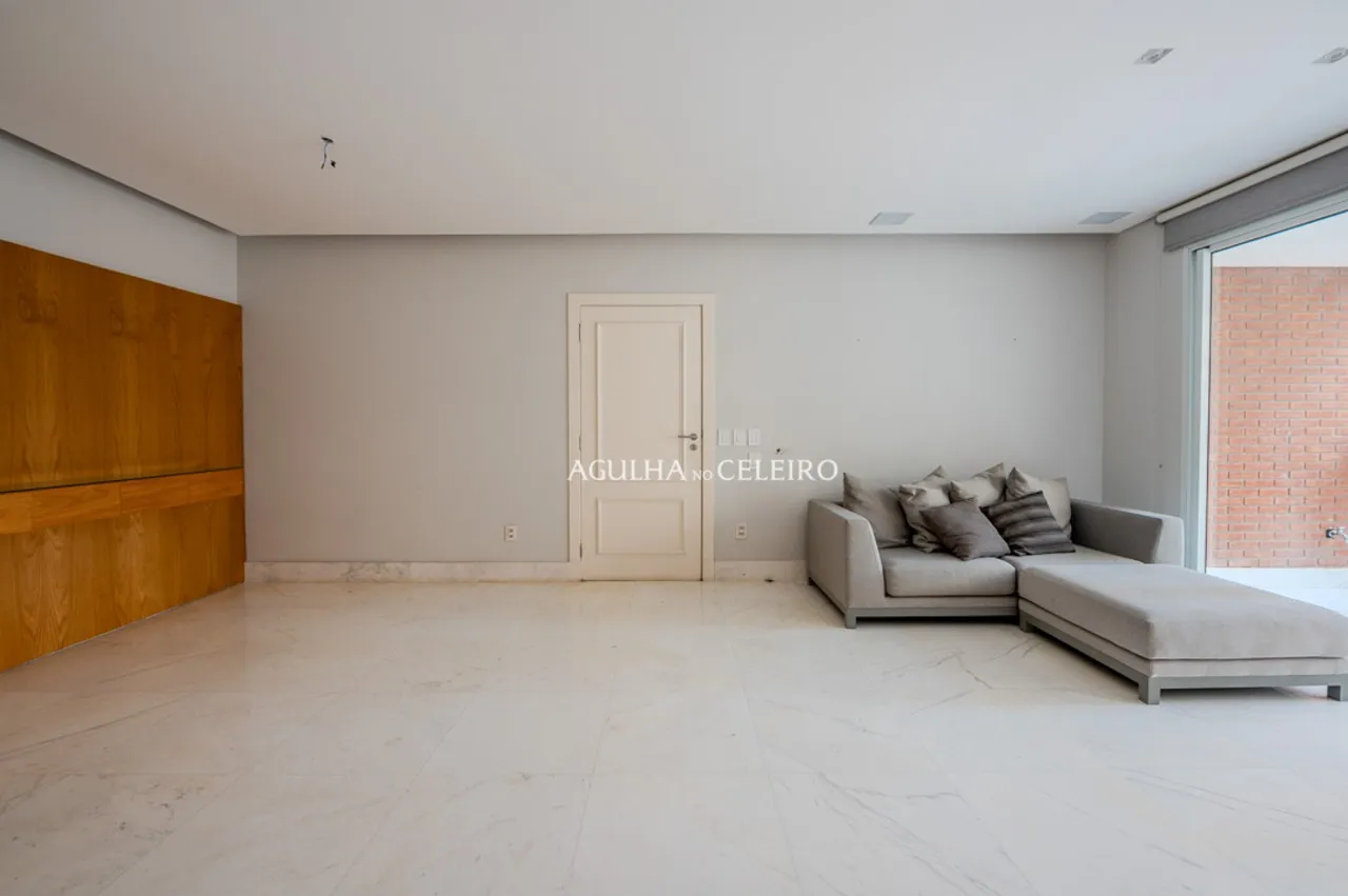 Apartamento à venda em prédio com Lazer no Jardim América. – 18297