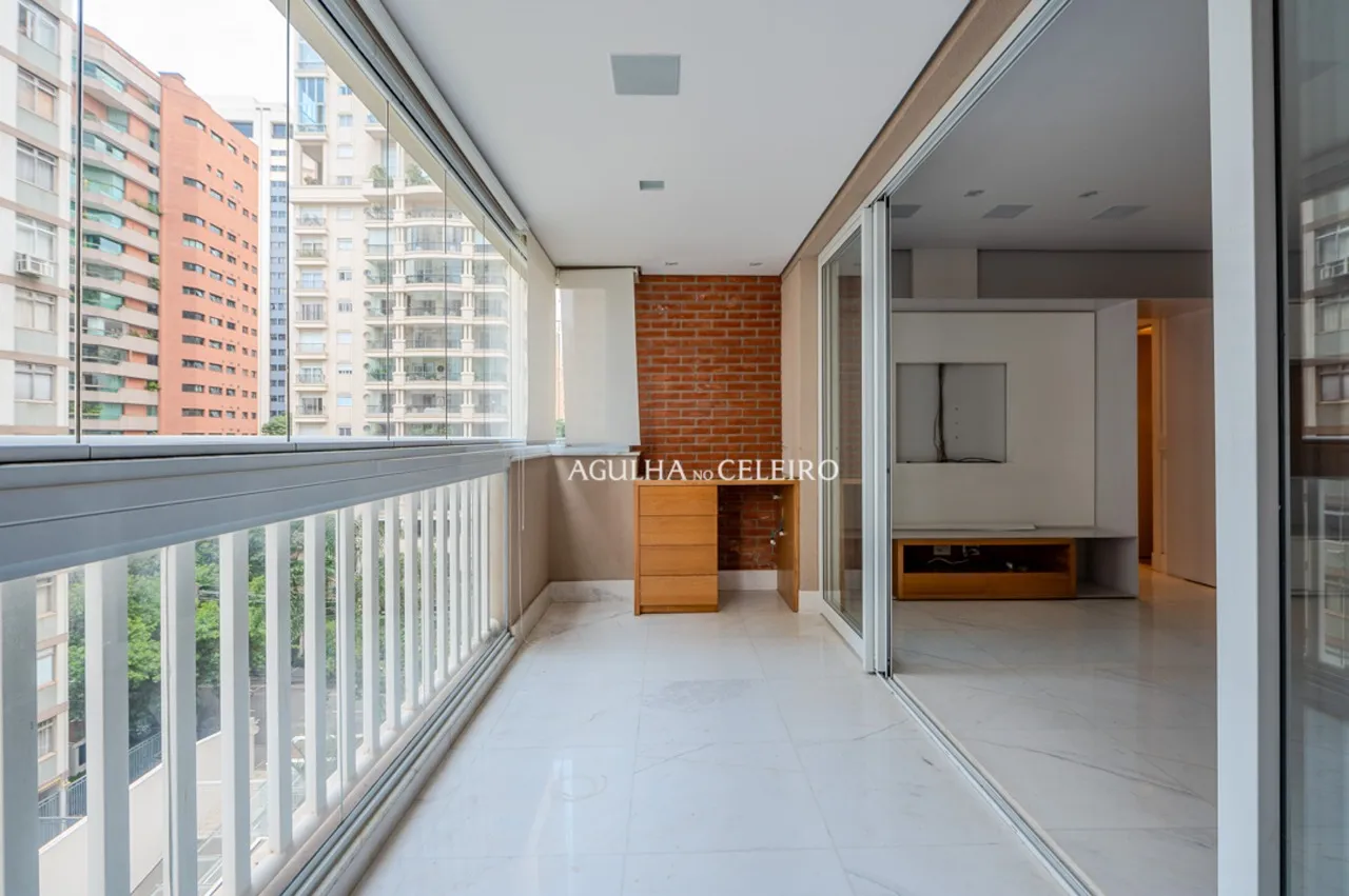 Apartamento à venda em prédio com Lazer no Jardim América. – 18297
