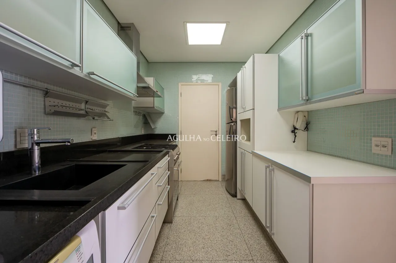 Apartamento à venda em prédio com Lazer no Jardim América. – 18297