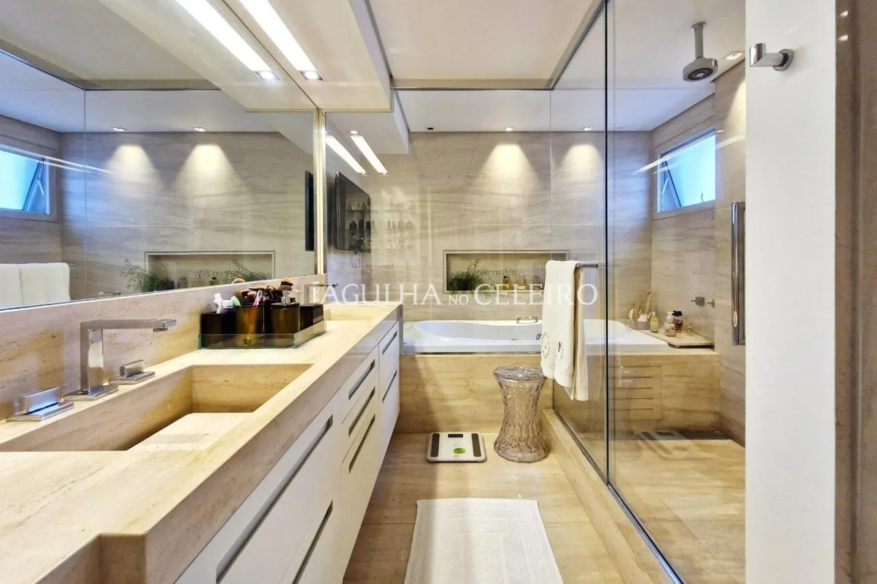 Cobertura dos Seus Sonhos! Luxo, Conforto e Vista Deslumbrante – 18324