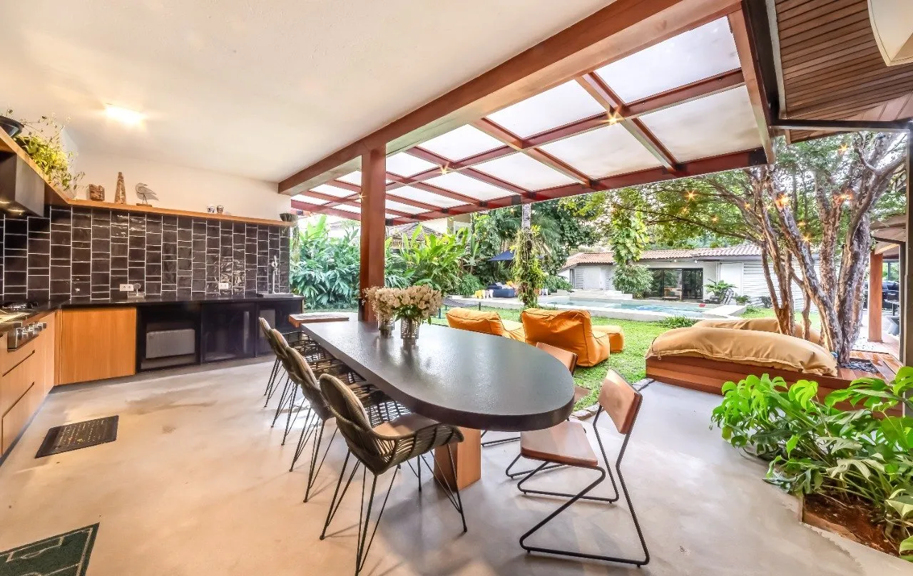 Casa em Alto de Pinheiros perfeita para relaxar e receber amigos, com terreno generoso e muito verde – 18352 - IMG_0118