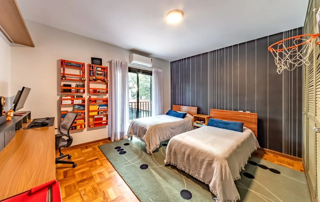 Casa em Alto de Pinheiros perfeita para relaxar e receber amigos, com terreno generoso e muito verde – 18352 - IMG_0074