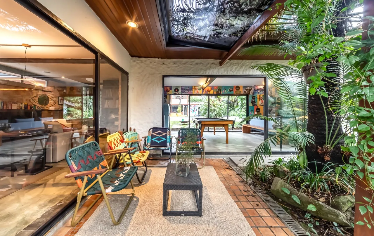 Casa em Alto de Pinheiros perfeita para relaxar e receber amigos, com terreno generoso e muito verde – 18352 - IMG_0021