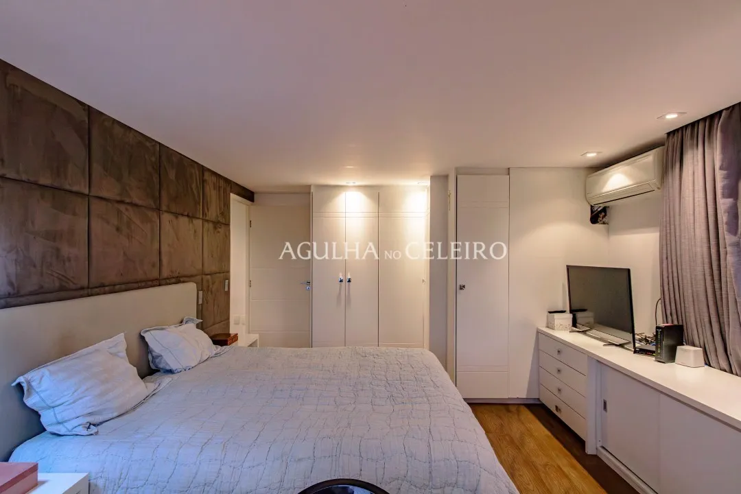 Cobertura totalmente reformado com vista eterna. – 18392