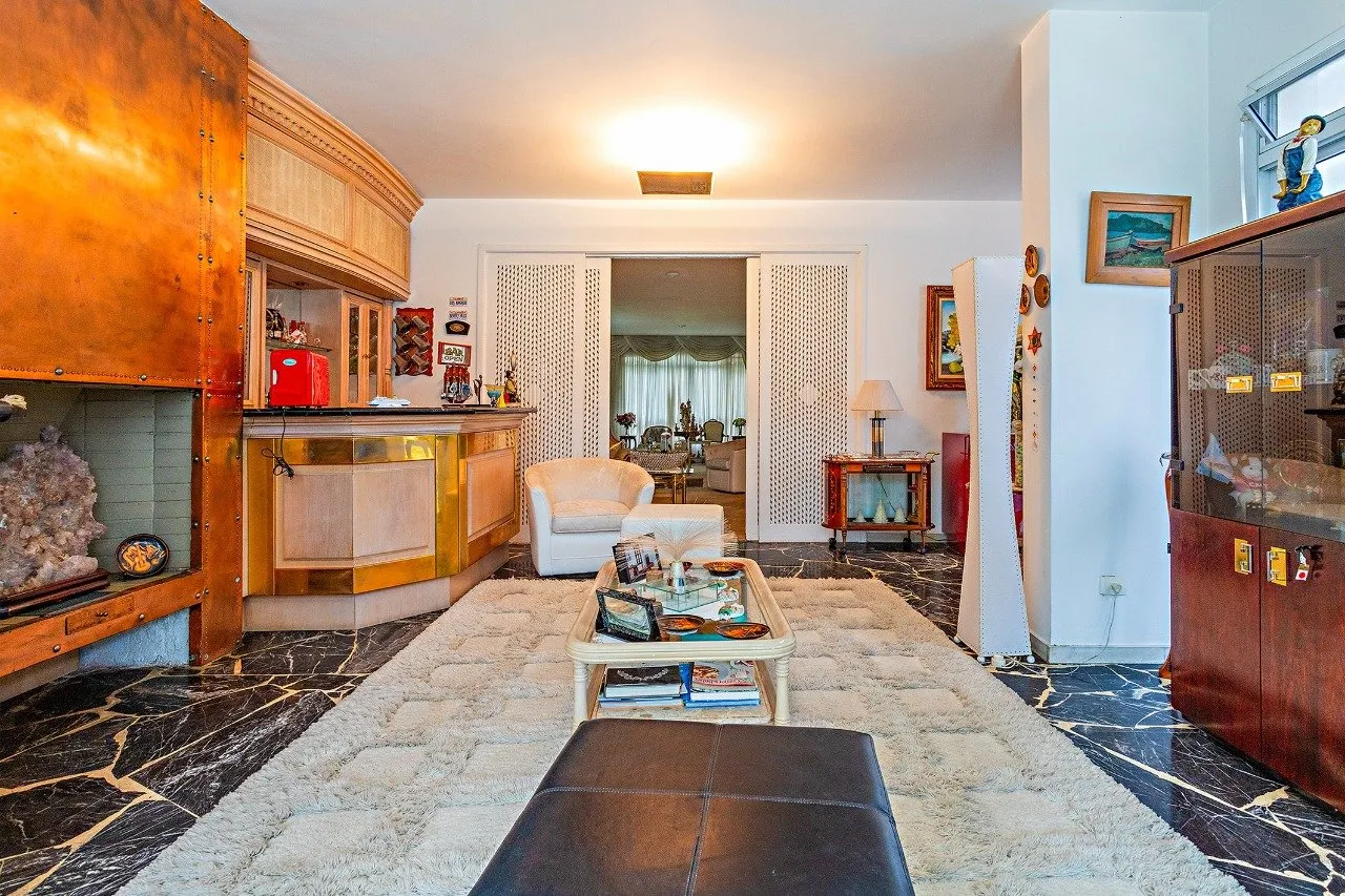 Casa térrea com amplo jardim e espaço gourmet em rua tranquila – 18420 - IMG_8566