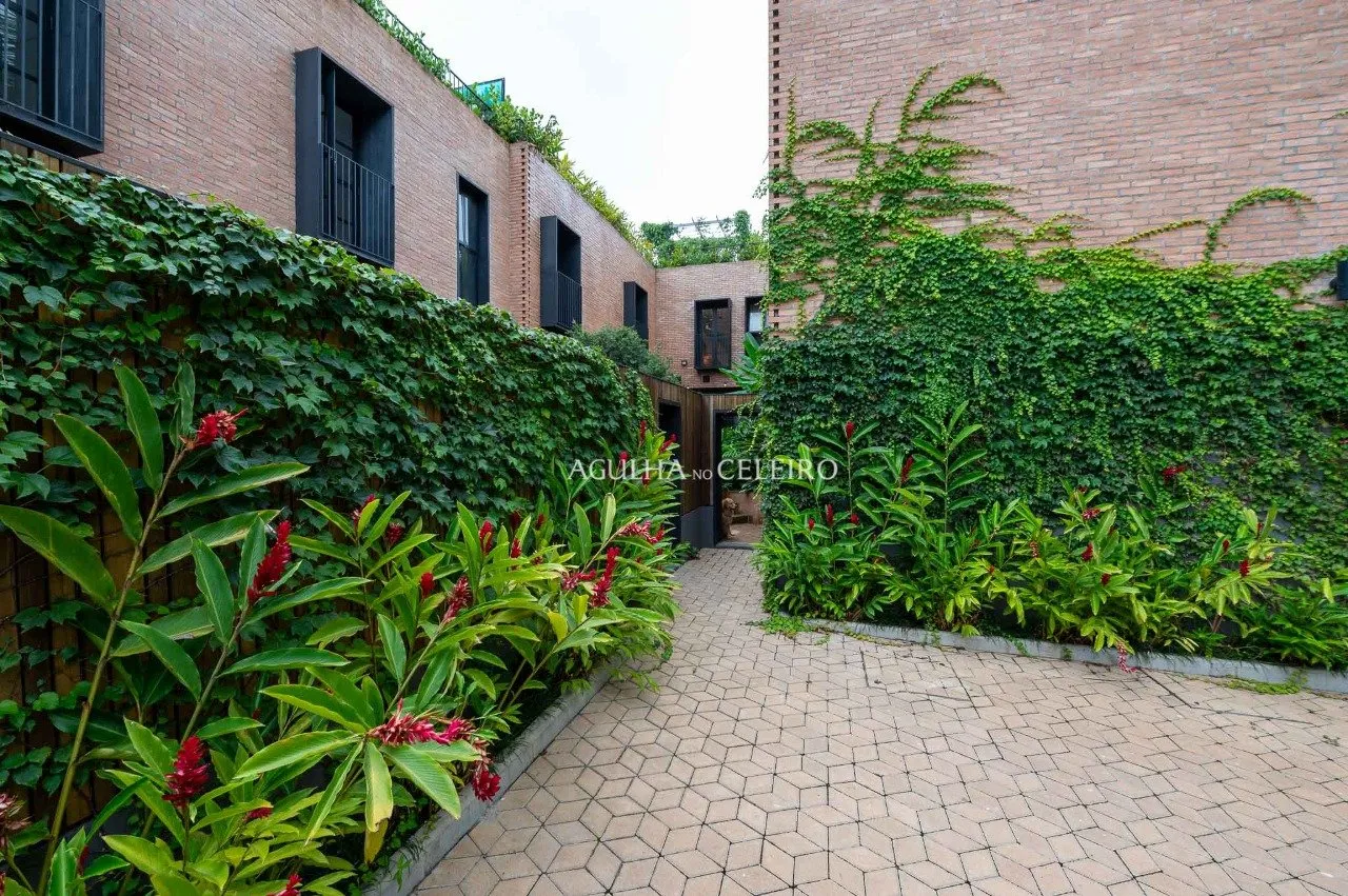 Casa reformada em condomínio exclusivo na Vila Madalena – 21268 - 21268 (50)