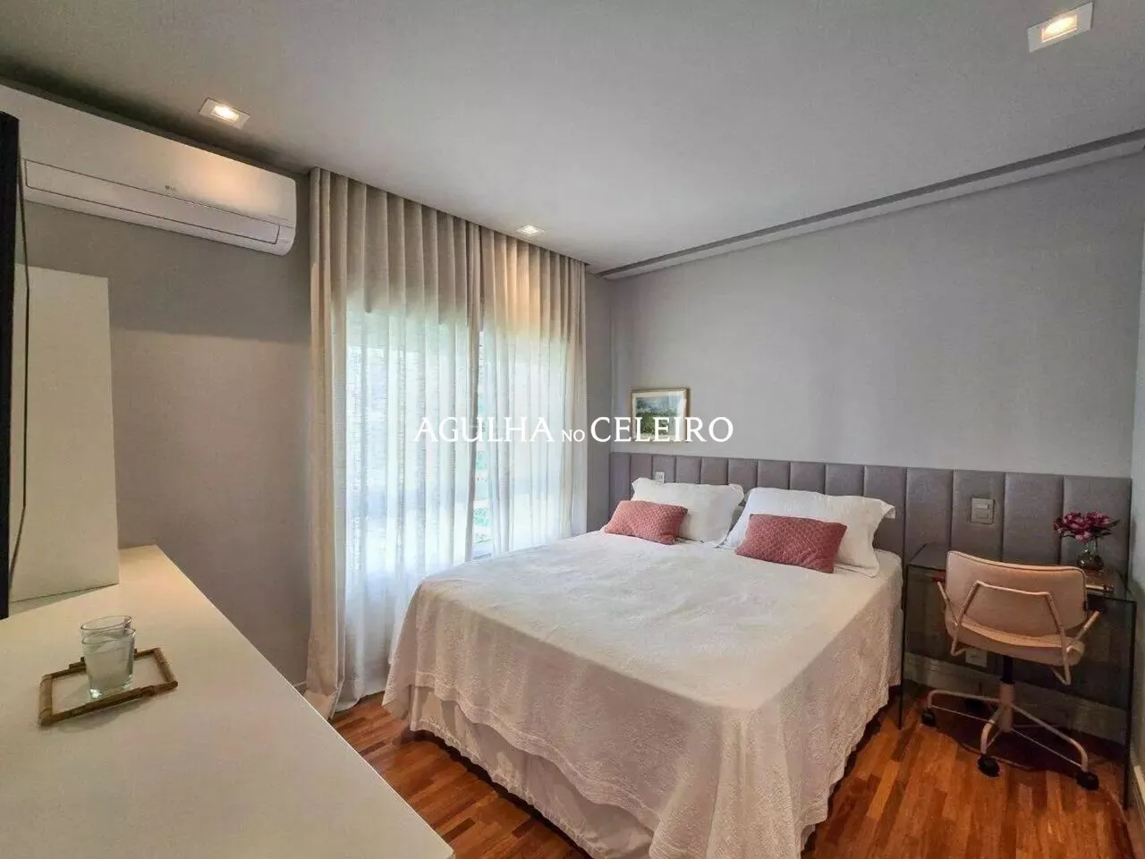 Apartamento com varanda gourmet para alugar no Campo Belo – 21274