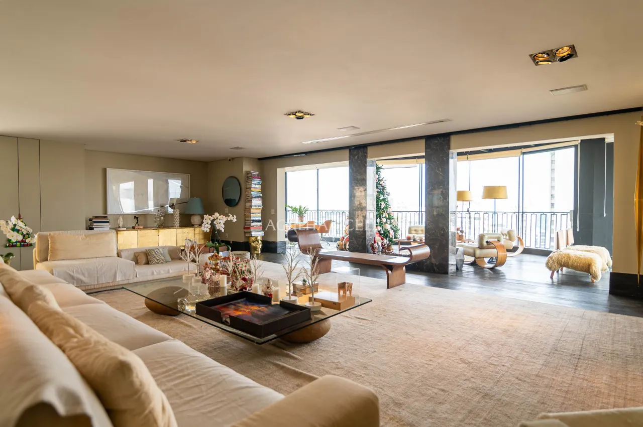 Triplex Singular à venda na Vila Nova Conceição – 8812