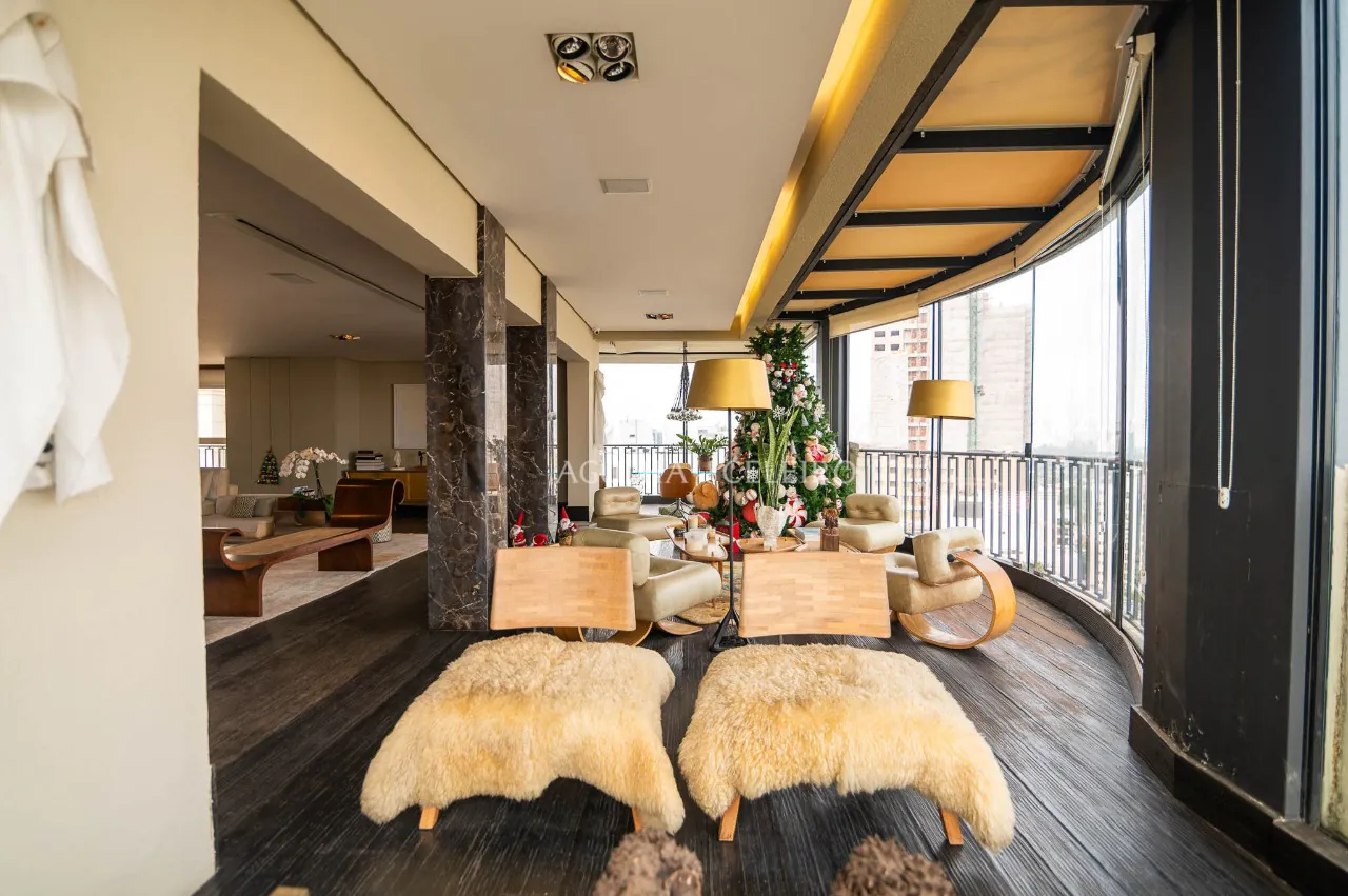 Triplex Singular à venda na Vila Nova Conceição – 8812