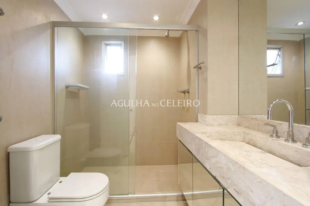 Apartamento à venda em prédio cobiçado do Jardim America. – AP7428