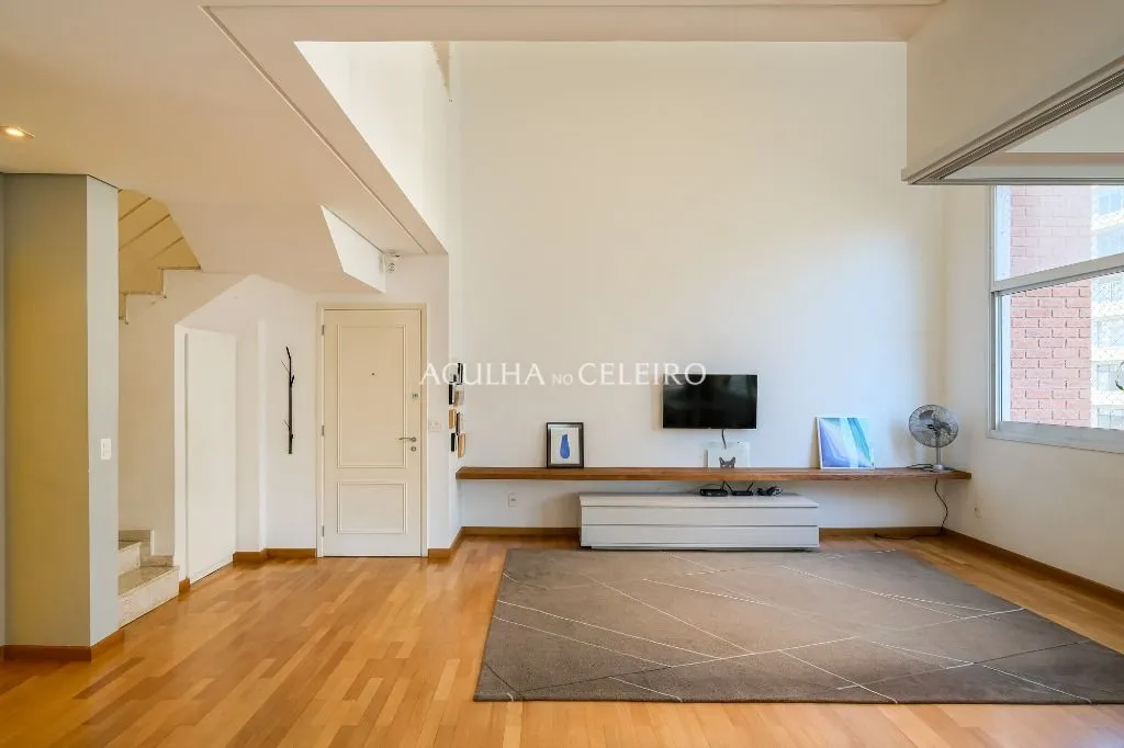 Lazer completo em duplex imperdível totalmente reformado à venda em Pinheiros. – AP7577