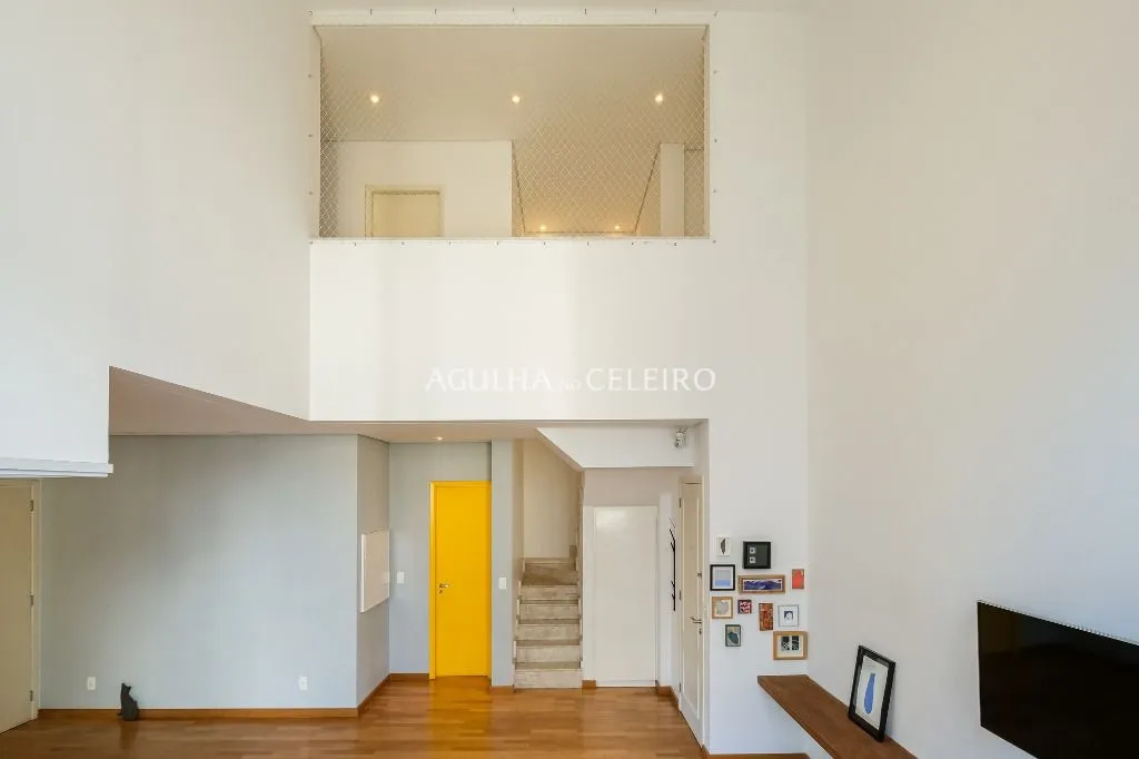 Lazer completo em duplex imperdível totalmente reformado à venda em Pinheiros. – AP7577