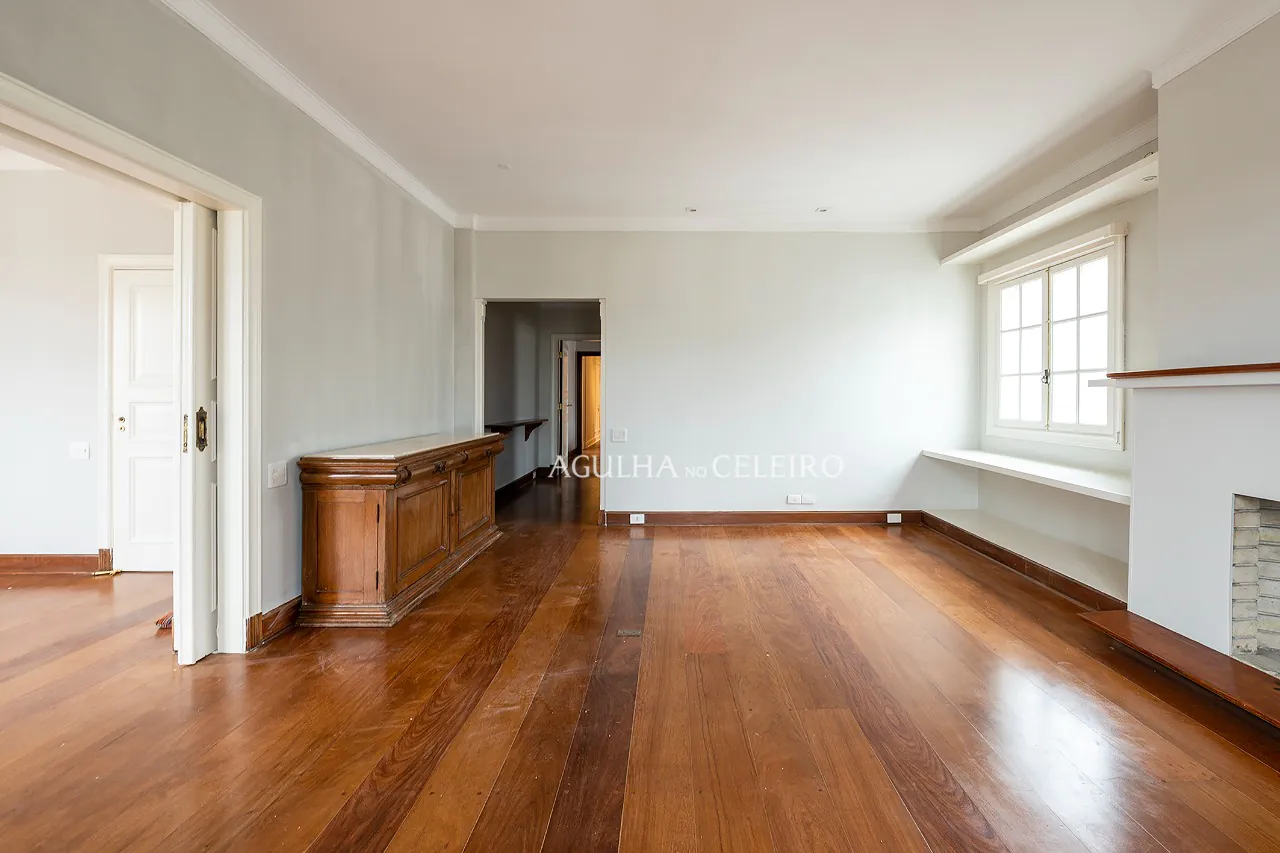 Cobertura duplex com terraço bárbaro à venda no Jardim America. – CO0078