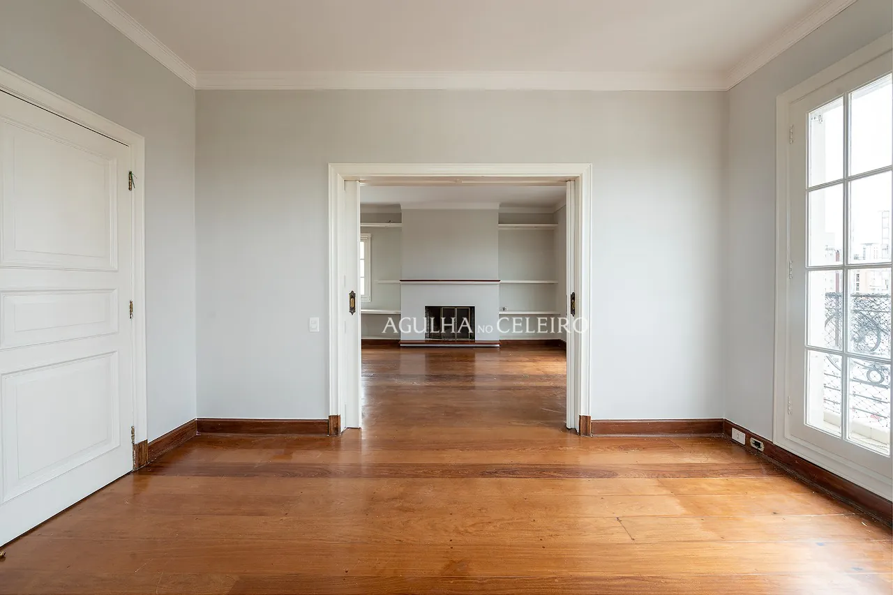 Cobertura duplex com terraço bárbaro à venda no Jardim America. – CO0078