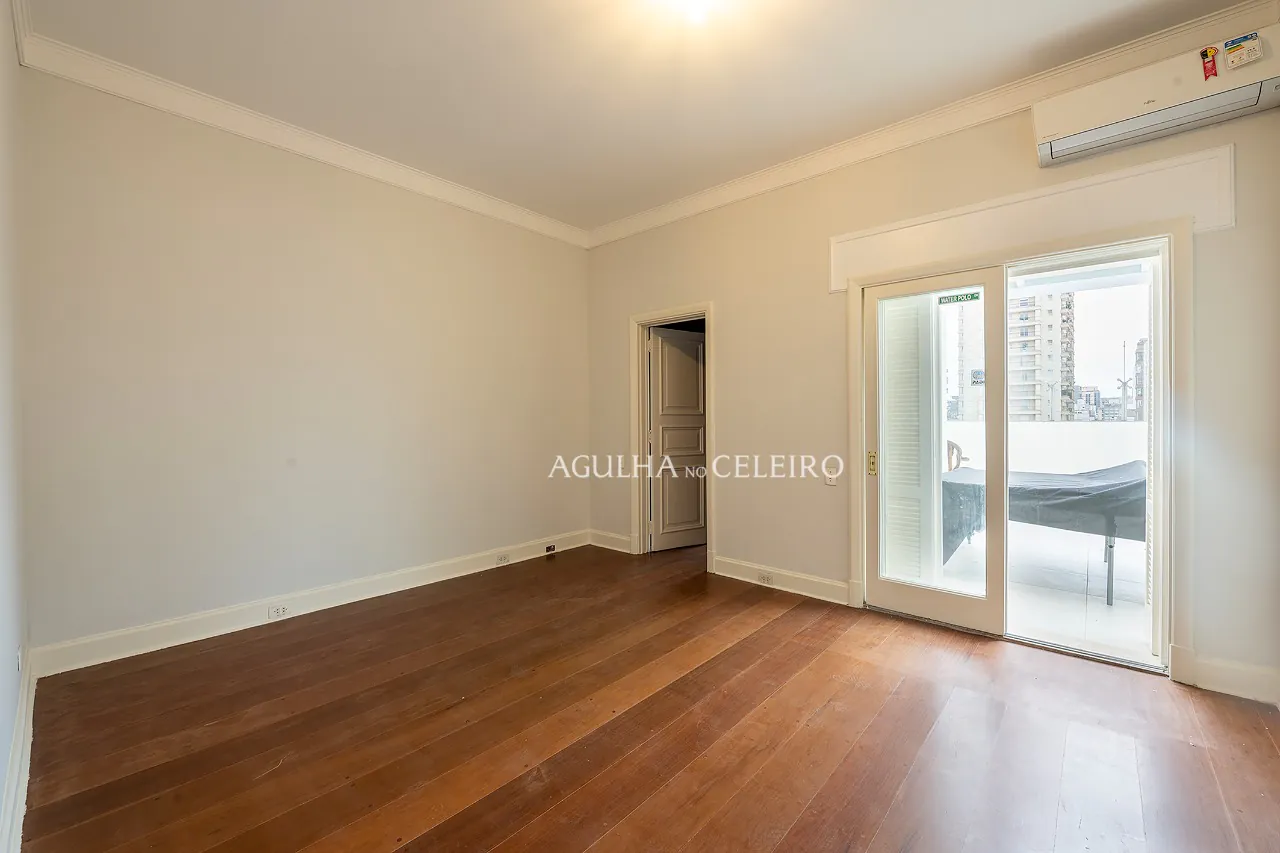 Cobertura duplex com terraço bárbaro à venda no Jardim America. – CO0078