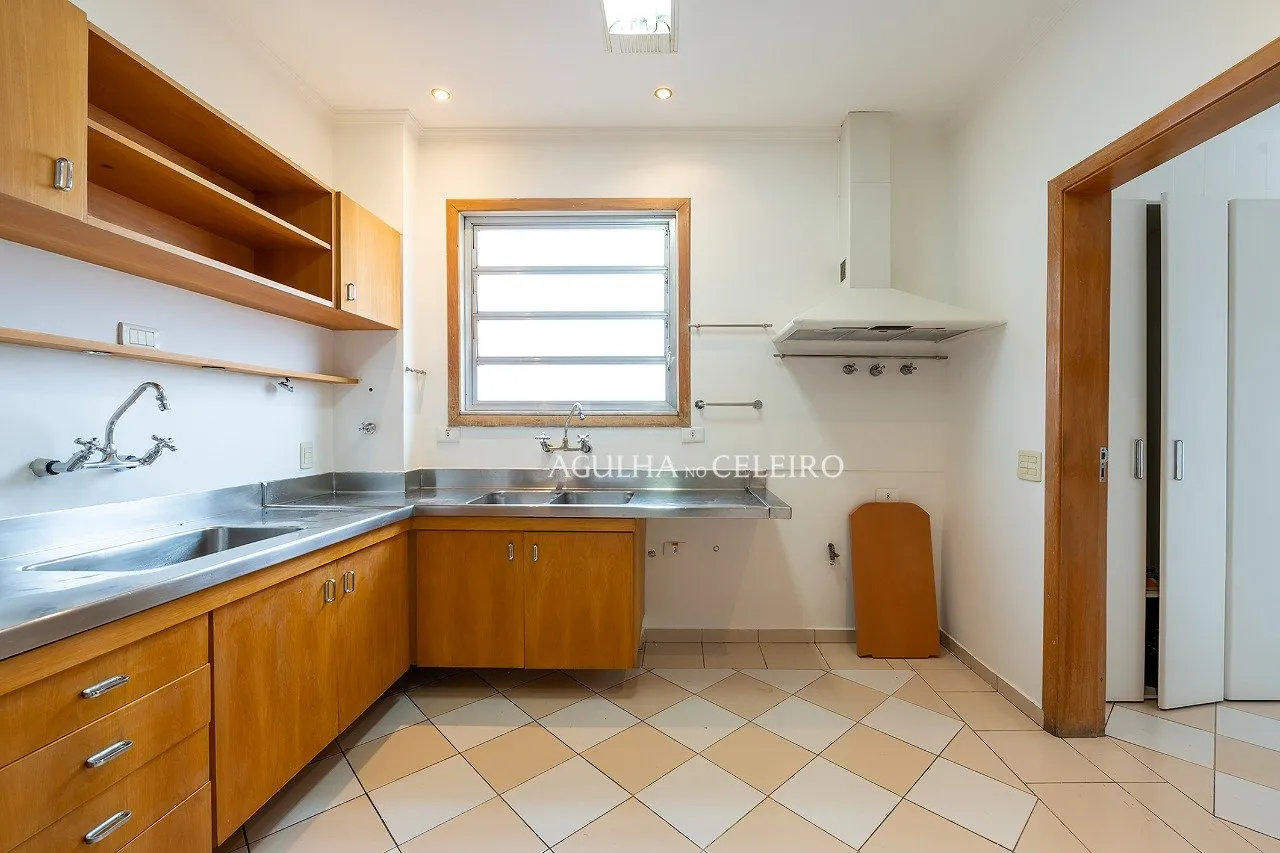 Cobertura duplex com terraço bárbaro à venda no Jardim America. – CO0078