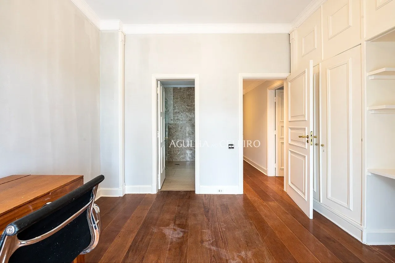 Cobertura duplex com terraço bárbaro à venda no Jardim America. – CO0078