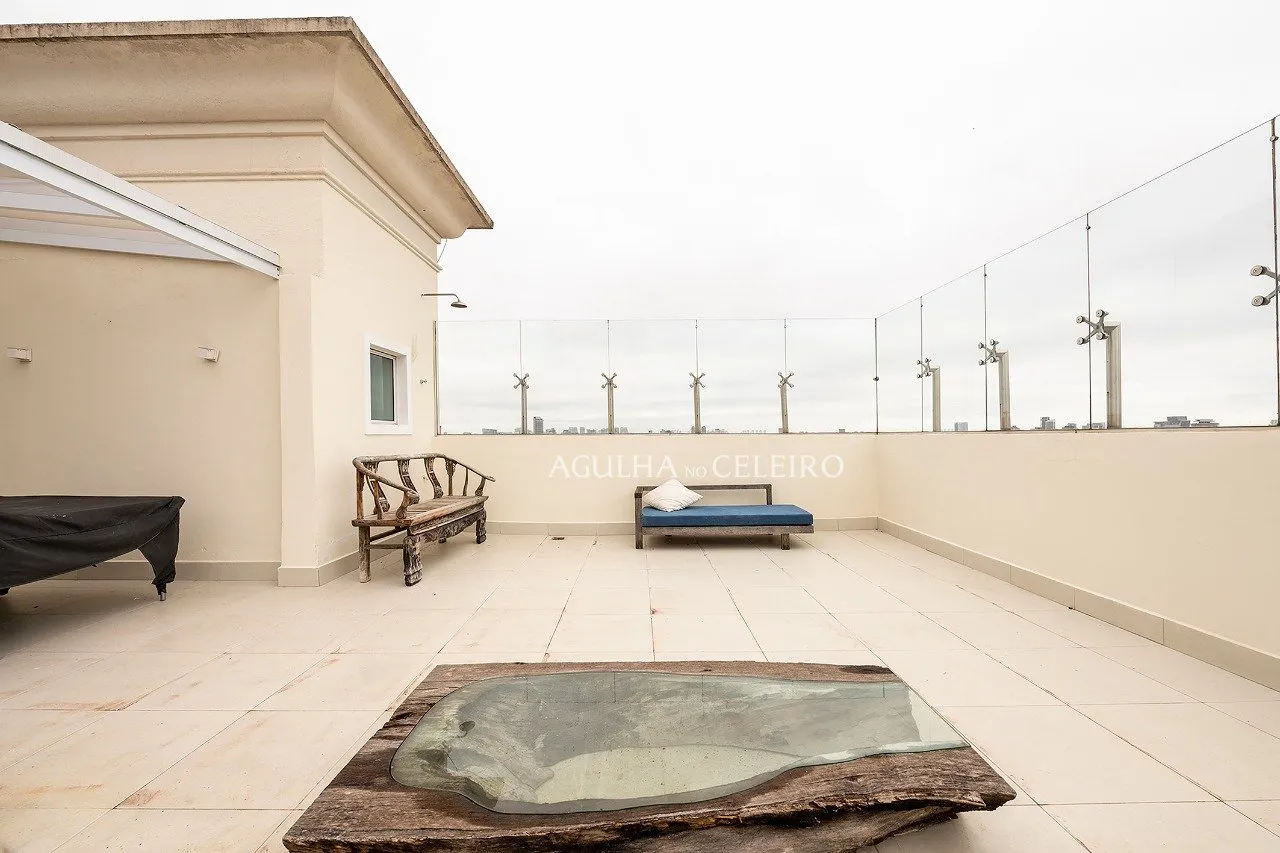 Cobertura duplex com terraço bárbaro à venda no Jardim America. – CO0078