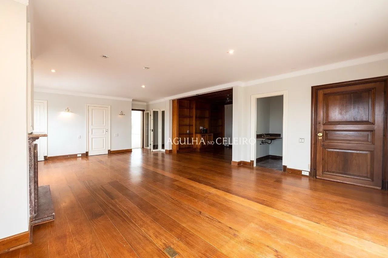 Cobertura duplex com terraço bárbaro à venda no Jardim America. – CO0078