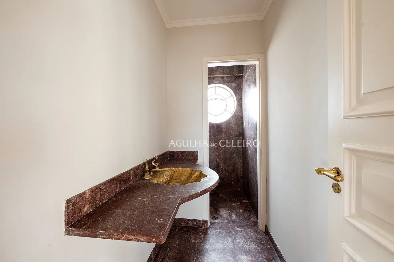 Cobertura duplex com terraço bárbaro à venda no Jardim America. – CO0078