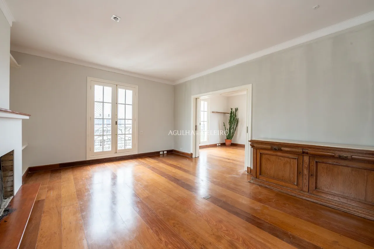 Cobertura duplex com terraço bárbaro à venda no Jardim America. – CO0078