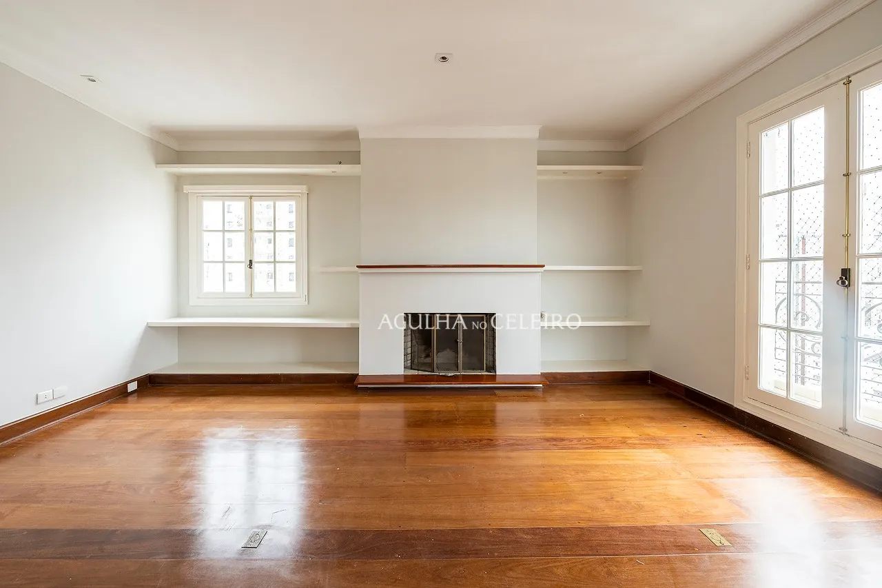 Cobertura duplex com terraço bárbaro à venda no Jardim America. – CO0078