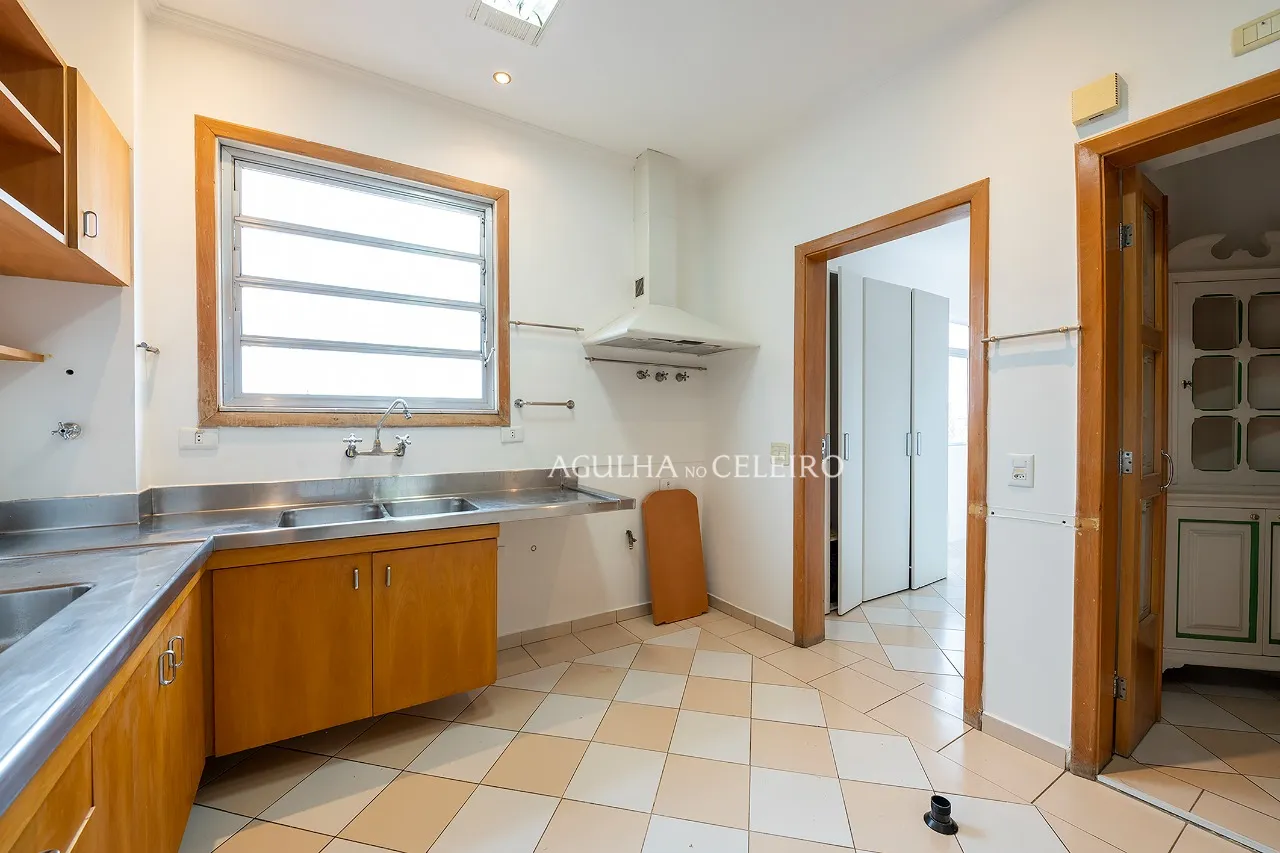 Cobertura duplex com terraço bárbaro à venda no Jardim America. – CO0078