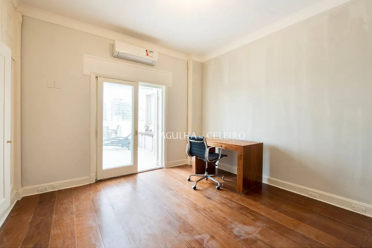 Cobertura duplex com terraço bárbaro à venda no Jardim America. – CO0078