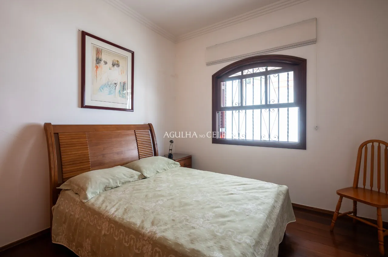 linda-casa-com-design-sofisticado-e-ambientes-integrados-para-seu-conforto-e-lazer-17724-12