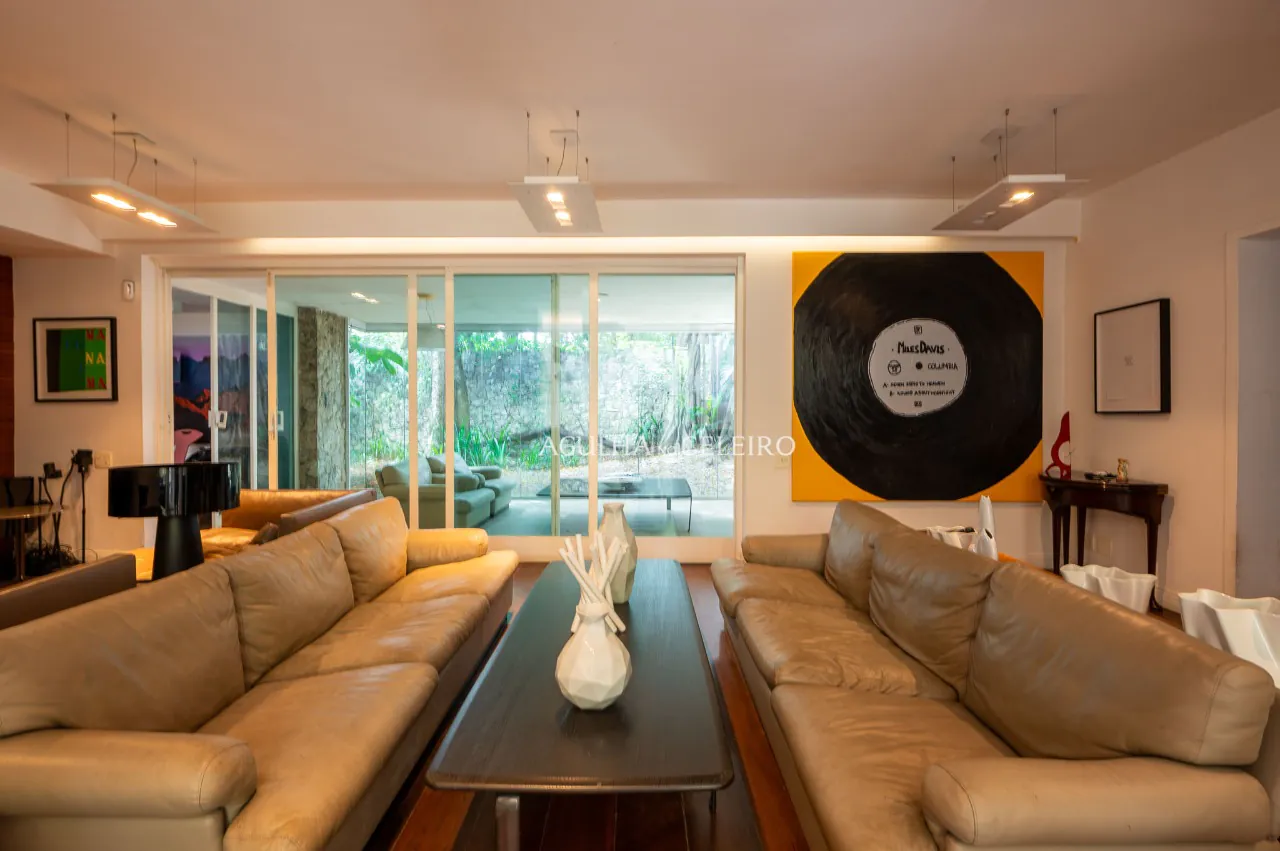 casa-bem-localizada-no-jardim-europa-18570-2