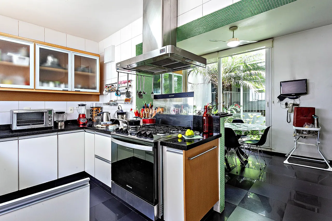 casa-maravilhosa-a-venda-em-alto-de-pinheiros-18585-5