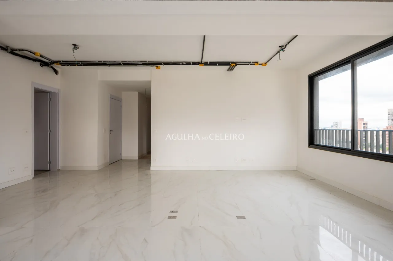 Apartamento para venda em prédio recém construído em Pinheiros – 18487