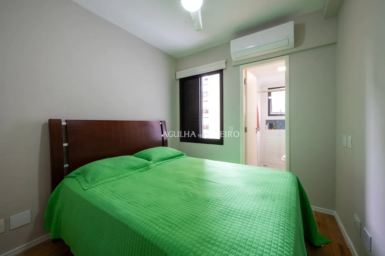 Apartamento reformado e fora de rota. – 18492